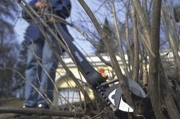 Manual Pole Saws and Pruners Reviews