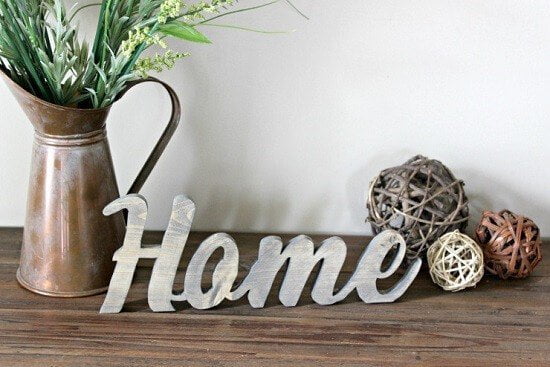 Lindi's DIY Rustic Home Sign