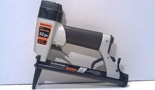 9 Best Staple Guns for Upholstery – Reviews & Buying Guide