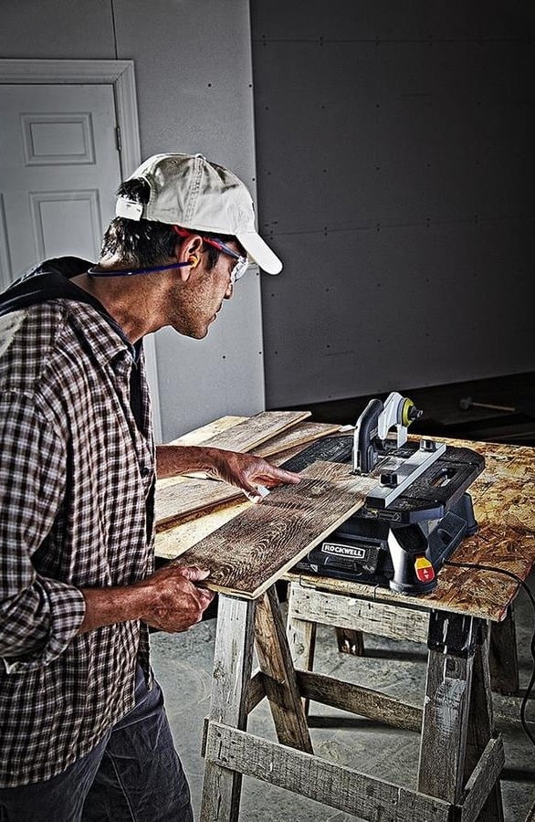 Portable table saw