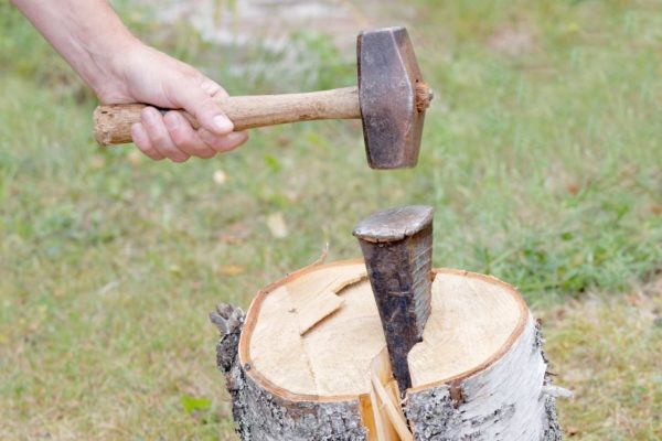 making wood splitting wedges